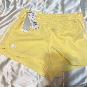 adidas Women's 3-Stripes Pacer Woven Performance Shorts (Yellow/White) Medium